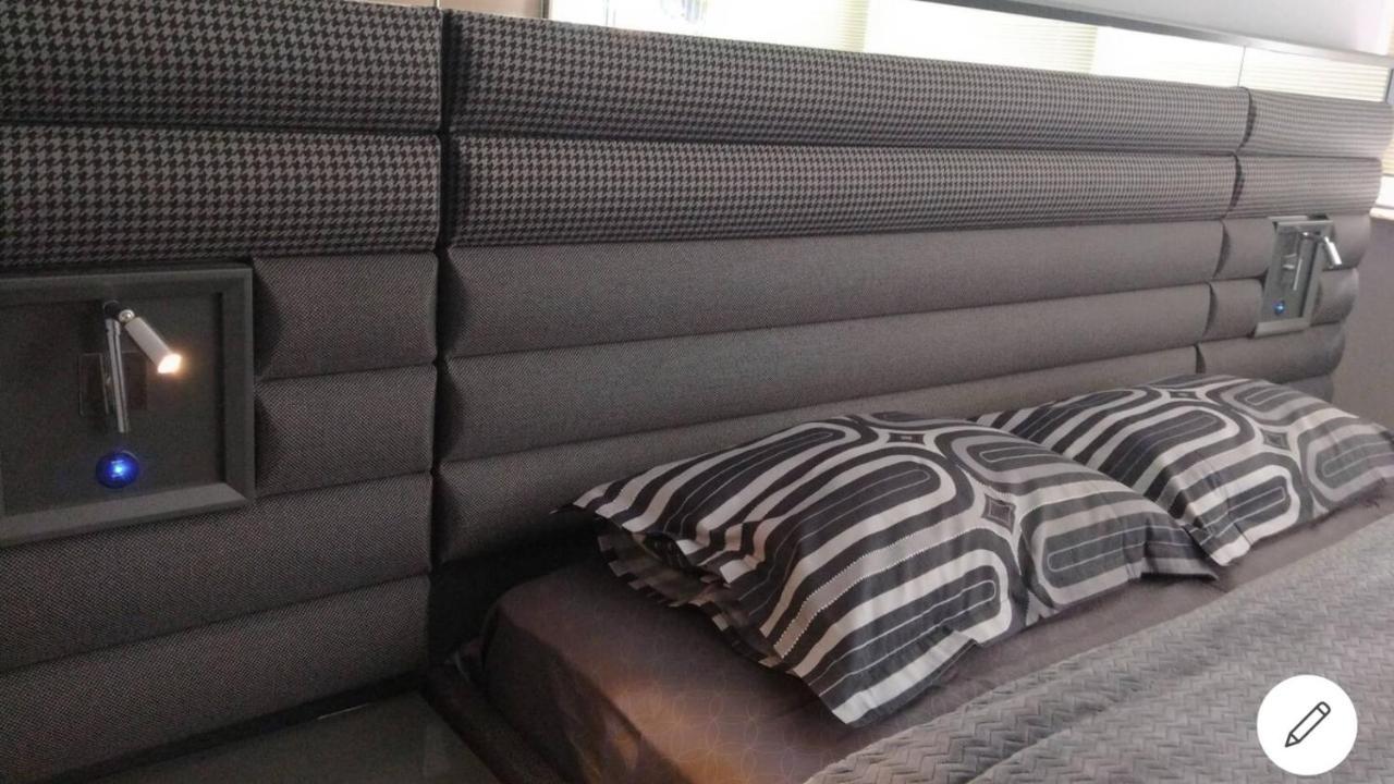 Hayat Apartman Apartamento Esmirna Exterior foto